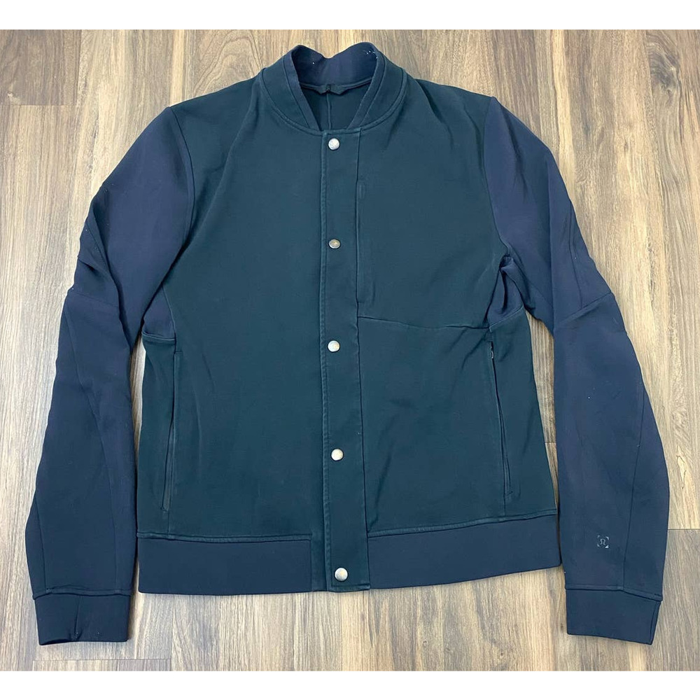 Men Lululemon Sojourn button up performance nylon bomber jacket coat M
